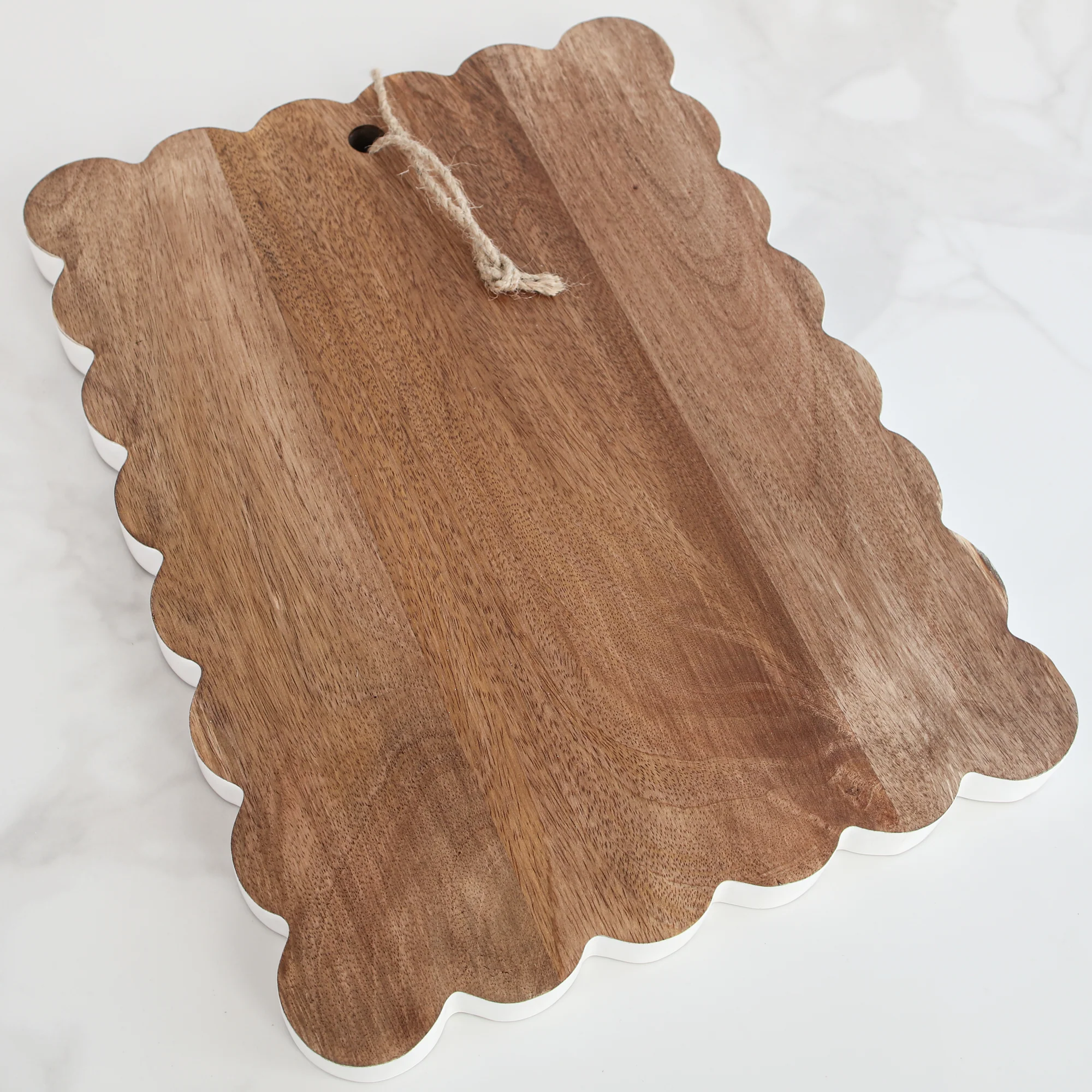 Mango Wood Scalloped Board - Image 4