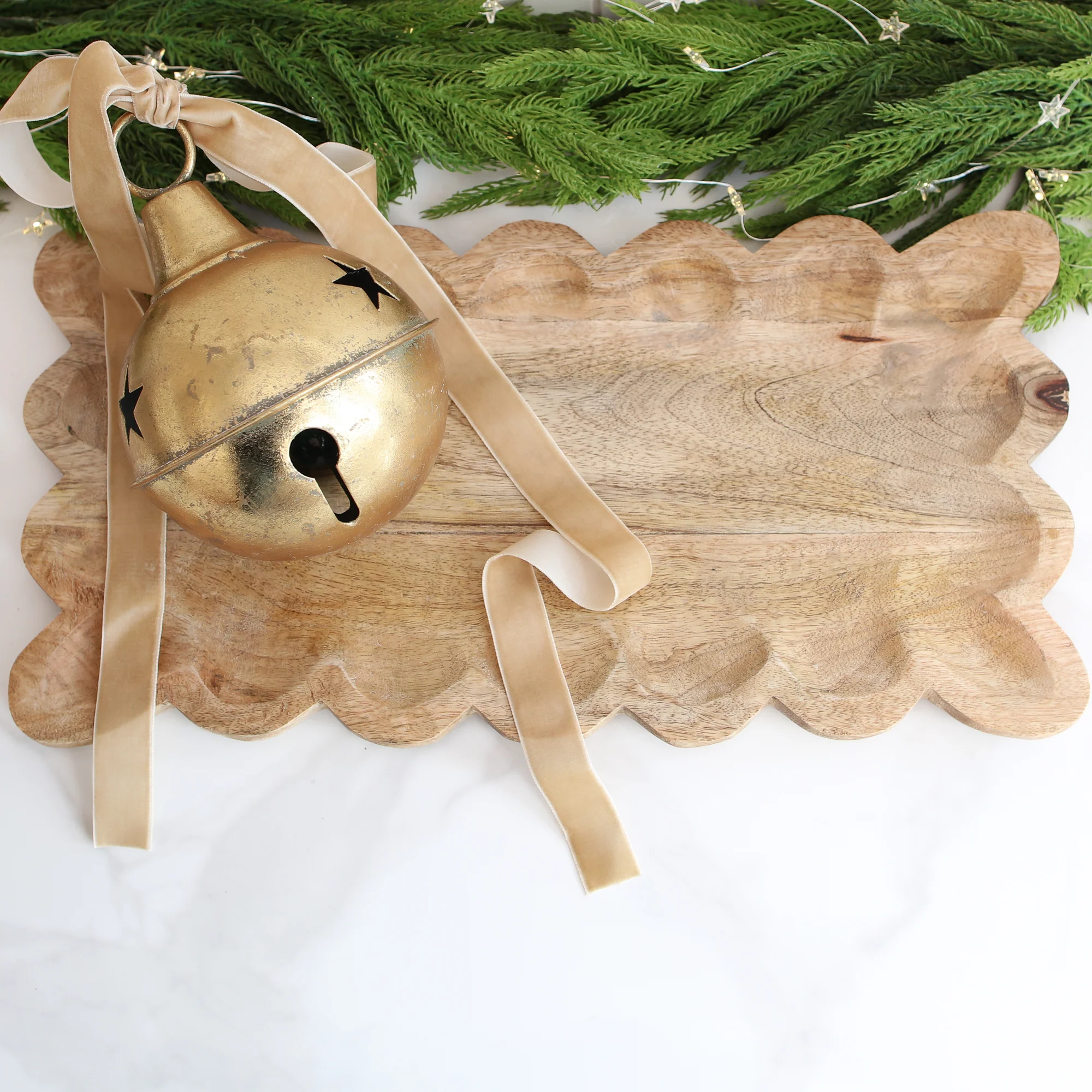 Mango Wood Tray with Scalloped Edge - Image 5