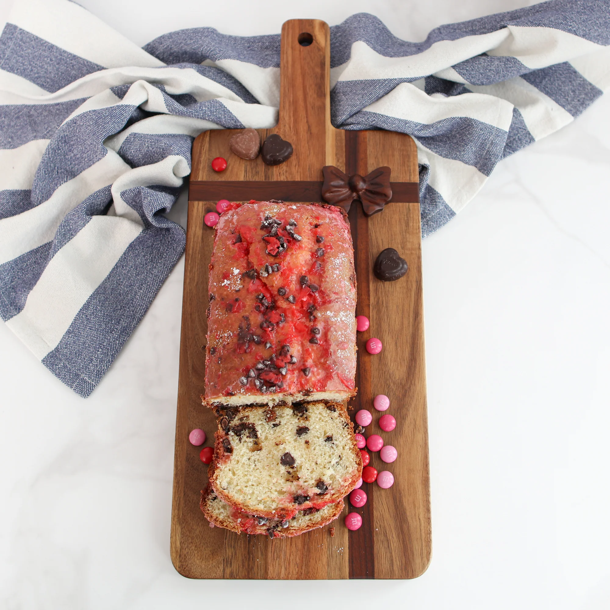 Rectangle Acacia Board with Bow - Image 9
